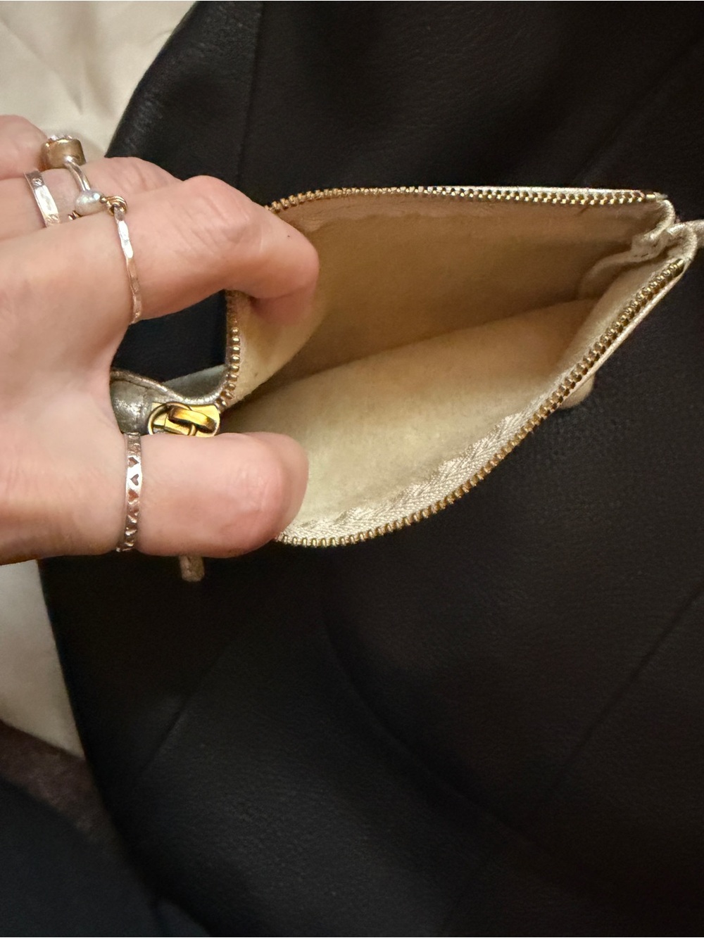 Hobo Eclipse Leather Shoulder Bag - Classic Women's Bag - Picture 4 of 13